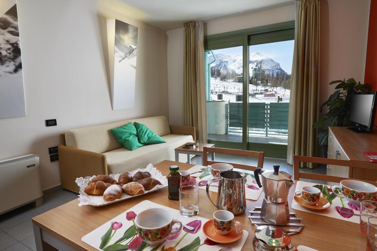 Teleo Vacanze - Villaggio Olimpico Di Colle Sestriere Екстериор снимка